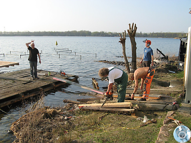 Abbau alter Schwimmponton_11